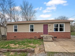 Single Family 3BR 1BA - 1488 Craig Dr, Clarksville, TN