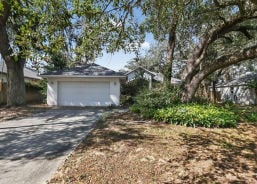 Single Family 3BR 2BA - 508 S BLOXAM AVE, Minneola, FL