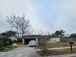 Single Family 4BR 2BA - 152 PEACOCK DR, Altamonte Springs, FL
