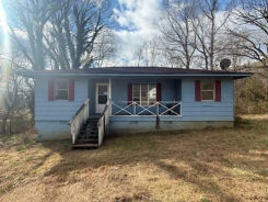 Single Family 3BR 1BA - 251 W IOWA AVE, Whitwell, TN