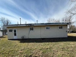 Single Family 3BR 1BA - 308 S 3RD STREET, Brownstown, IL