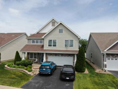 Single Family 4BR 3BA - 7934 W 101ST PL, Crown Point, IN