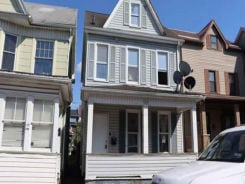 Single Family 3BR 1BA - 121 1ST AVE, Altoona, PA