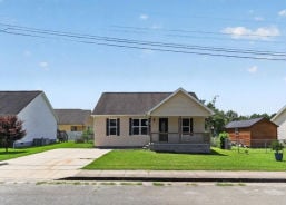 Single Family 3BR 2BA - 419 W 2ND ST, Jasper, TN