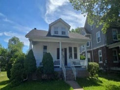Single Family 2BR 1BA - 133 N AMBLER ST, Quakertown, PA