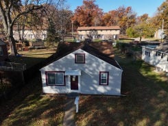 Single Family 2BR 1BA - 307 GENOA AVE SW, Massillon, OH