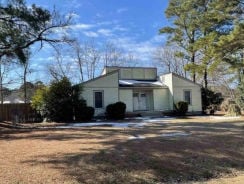 Single Family 3BR 2BA - 1080 PINE DR, Winterville, NC
