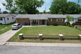 Single Family 4BR 2BA - 2908 S PARK AVE, Joplin, MO