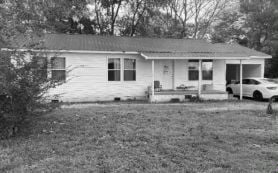 Single Family 3BR 1BA - 110 1ST PL SE, Arab, AL
