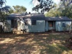 Single Family 3BR 1BA - 720 MACARTHUR AVE, Texarkana, TX