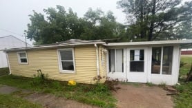Single Family 2BR 1BA - 59927 COUNTY ROAD 117, Goshen, IN