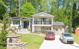 Single Family 4BR 3BA - 542 VENTURA DR, Forest Park, GA