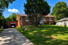 Single Family 3BR 2BA - 204 LAKESHORE DR, Mcminnville, TN